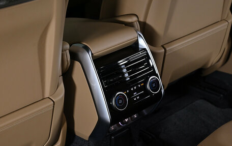 Land Rover Range Rover IV рестайлинг, 2026 год, 33 500 000 рублей, 14 фотография