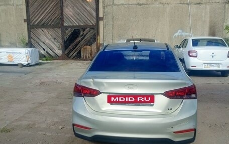 Hyundai Solaris II рестайлинг, 2019 год, 650 000 рублей, 4 фотография