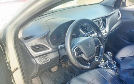 Hyundai Solaris II рестайлинг, 2019 год, 650 000 рублей, 6 фотография