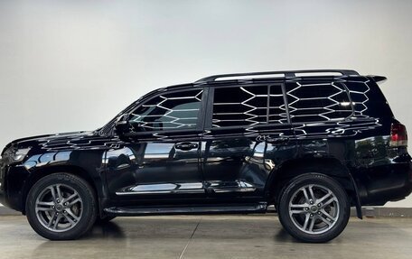 Toyota Land Cruiser 200, 2016 год, 4 490 000 рублей, 8 фотография