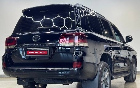 Toyota Land Cruiser 200, 2016 год, 4 490 000 рублей, 5 фотография