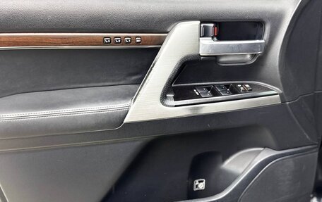 Toyota Land Cruiser 200, 2016 год, 4 490 000 рублей, 14 фотография