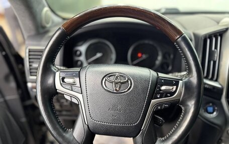 Toyota Land Cruiser 200, 2016 год, 4 490 000 рублей, 20 фотография