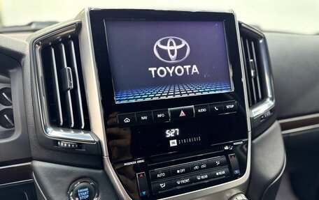 Toyota Land Cruiser 200, 2016 год, 4 490 000 рублей, 21 фотография
