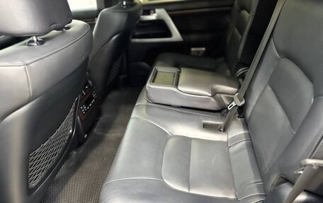 Toyota Land Cruiser 200, 2016 год, 4 490 000 рублей, 28 фотография