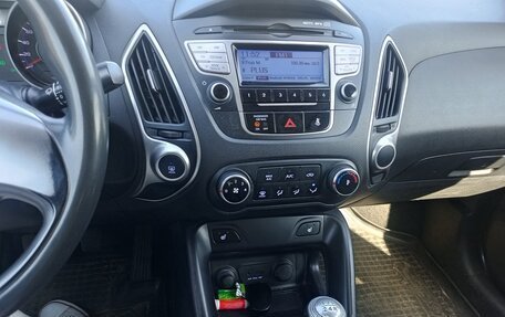 Hyundai ix35 I рестайлинг, 2013 год, 1 034 000 рублей, 9 фотография