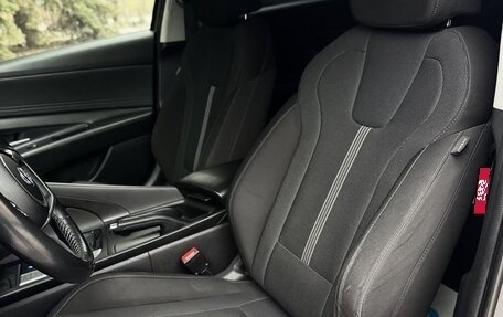 Hyundai Elantra, 2023 год, 1 630 000 рублей, 9 фотография