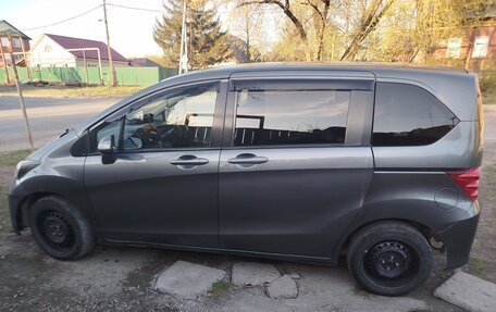 Honda Freed I, 2010 год, 710 000 рублей, 9 фотография
