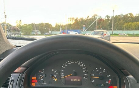 Mercedes-Benz E-Класс, 2001 год, 285 000 рублей, 13 фотография