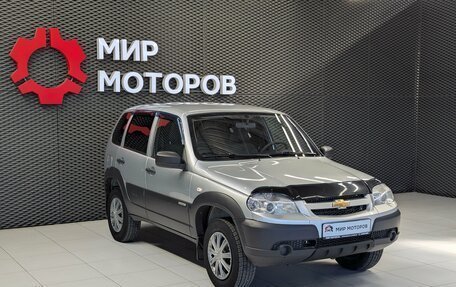 Chevrolet Niva I рестайлинг, 2018 год, 725 000 рублей, 3 фотография