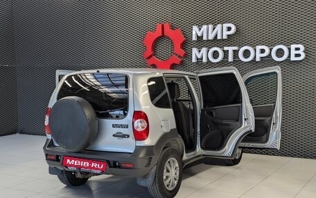 Chevrolet Niva I рестайлинг, 2018 год, 725 000 рублей, 7 фотография