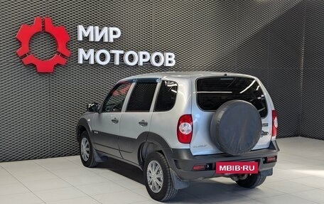Chevrolet Niva I рестайлинг, 2018 год, 725 000 рублей, 6 фотография