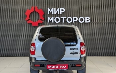 Chevrolet Niva I рестайлинг, 2018 год, 725 000 рублей, 5 фотография