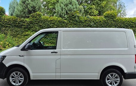 Volkswagen Transporter T6 рестайлинг, 2016 год, 1 770 000 рублей, 8 фотография