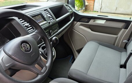 Volkswagen Transporter T6 рестайлинг, 2016 год, 1 770 000 рублей, 12 фотография