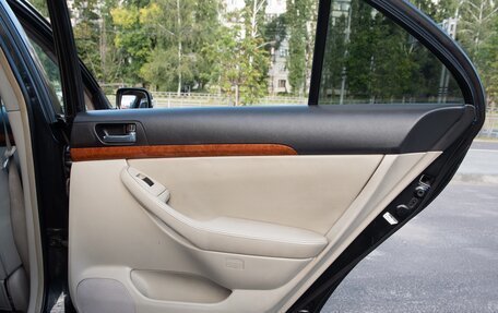 Toyota Avensis III рестайлинг, 2007 год, 1 200 000 рублей, 18 фотография
