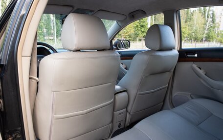 Toyota Avensis III рестайлинг, 2007 год, 1 200 000 рублей, 33 фотография
