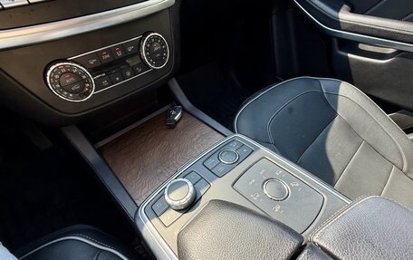 Mercedes-Benz GL-Класс, 2013 год, 2 500 000 рублей, 22 фотография