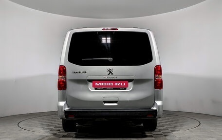 Peugeot Traveller I, 2021 год, 2 930 000 рублей, 6 фотография