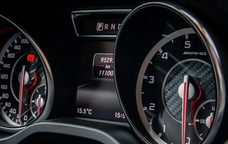 Mercedes-Benz CLA AMG, 2015 год, 2 800 000 рублей, 13 фотография