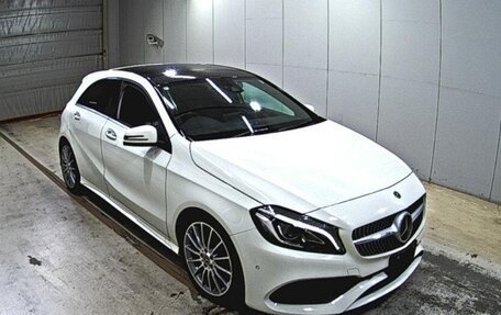 Mercedes-Benz A-Класс, 2018 год, 1 199 000 рублей, 1 фотография