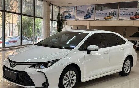 Toyota Corolla, 2023 год, 1 650 000 рублей, 3 фотография