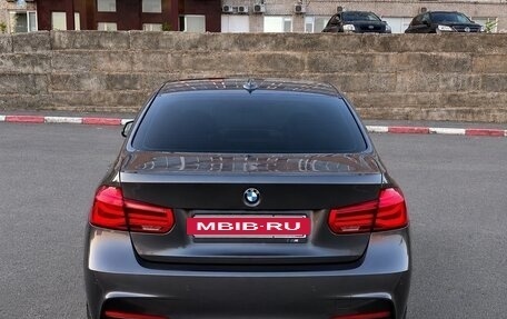 BMW 3 серия, 2016 год, 2 400 000 рублей, 3 фотография