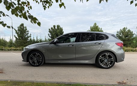 BMW 1 серия, 2022 год, 2 750 000 рублей, 5 фотография