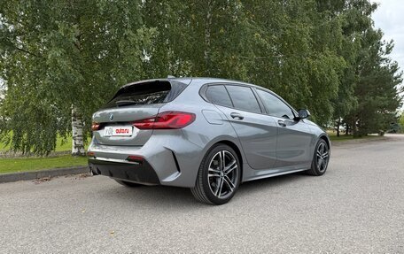 BMW 1 серия, 2022 год, 2 750 000 рублей, 4 фотография