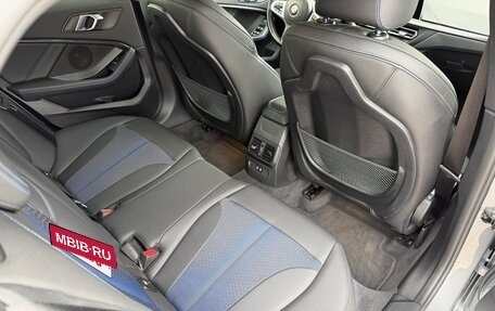 BMW 1 серия, 2022 год, 2 750 000 рублей, 12 фотография
