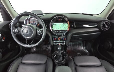 MINI Hatch, 2018 год, 1 360 000 рублей, 5 фотография