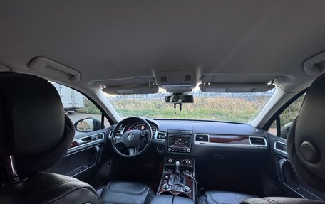 Volkswagen Touareg III, 2015 год, 2 980 000 рублей, 11 фотография