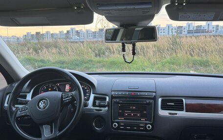 Volkswagen Touareg III, 2015 год, 2 980 000 рублей, 12 фотография