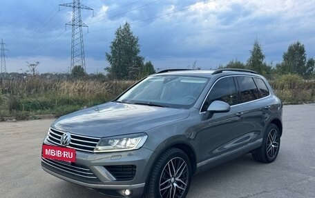 Volkswagen Touareg III, 2015 год, 2 980 000 рублей, 3 фотография