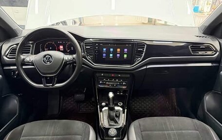 Volkswagen T-Roc I, 2022 год, 1 800 008 рублей, 13 фотография