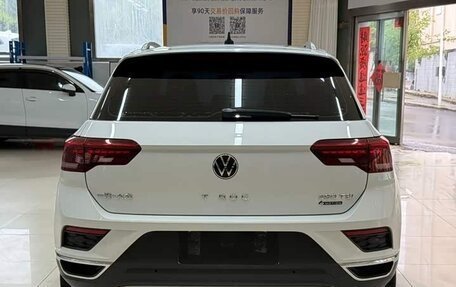 Volkswagen T-Roc I, 2022 год, 1 800 008 рублей, 5 фотография