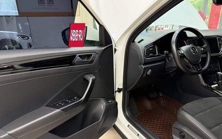 Volkswagen T-Roc I, 2022 год, 1 800 008 рублей, 7 фотография