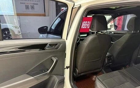 Volkswagen T-Roc I, 2022 год, 1 800 008 рублей, 19 фотография