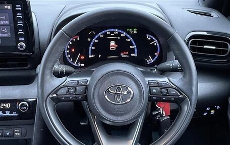 Toyota Yaris Cross, 2022 год, 1 579 300 рублей, 10 фотография