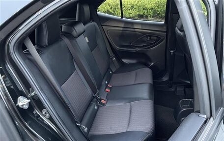 Toyota Yaris Cross, 2022 год, 1 579 300 рублей, 18 фотография