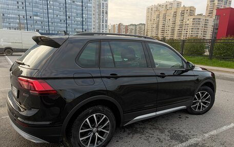 Volkswagen Tiguan II, 2019 год, 2 430 000 рублей, 4 фотография