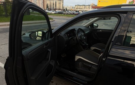 Volkswagen Tiguan II, 2019 год, 2 430 000 рублей, 7 фотография