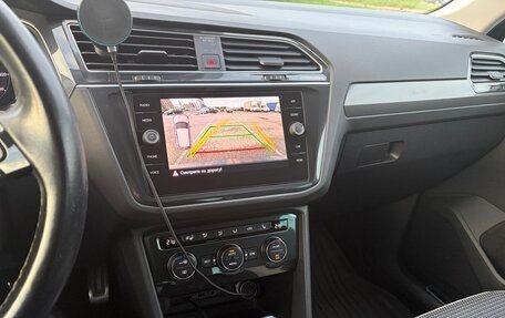 Volkswagen Tiguan II, 2019 год, 2 430 000 рублей, 10 фотография