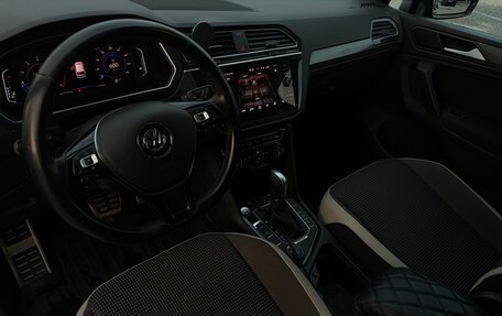 Volkswagen Tiguan II, 2019 год, 2 430 000 рублей, 8 фотография