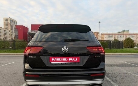 Volkswagen Tiguan II, 2019 год, 2 430 000 рублей, 5 фотография