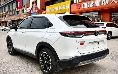 Honda Vezel, 2023 год, 1 633 000 рублей, 4 фотография