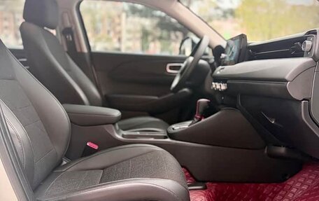 Honda Vezel, 2023 год, 1 633 000 рублей, 14 фотография