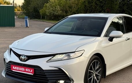Toyota Camry, 2021 год, 2 990 000 рублей, 3 фотография
