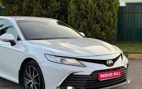 Toyota Camry, 2021 год, 2 990 000 рублей, 15 фотография