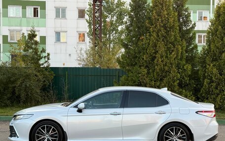 Toyota Camry, 2021 год, 2 990 000 рублей, 4 фотография